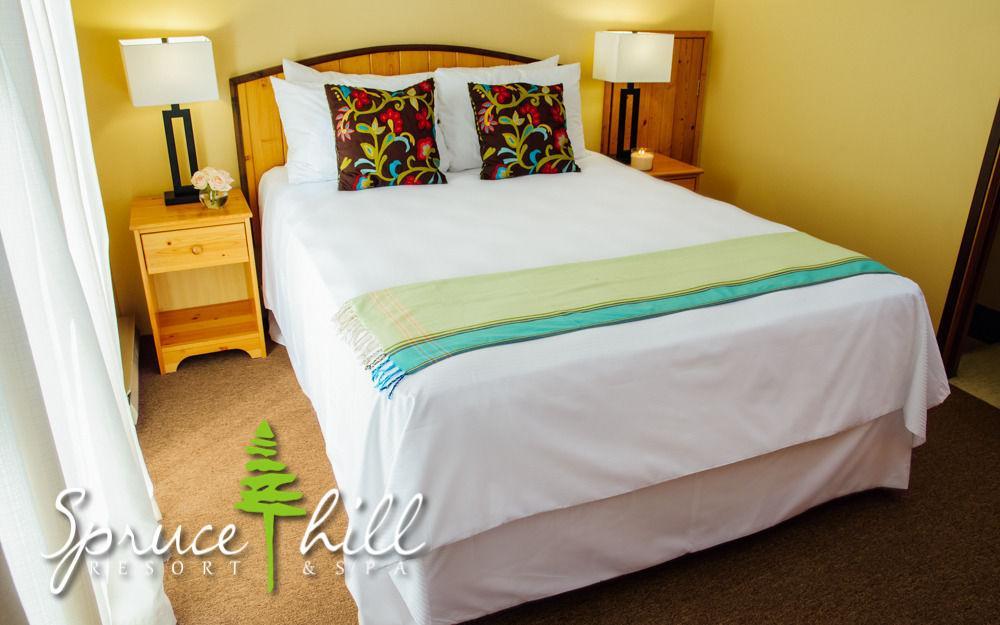 Spruce Hill Resort & Spa 108 Mile Ranch Eksteriør billede